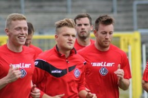 开云体育官网在线-中国足球女足阵型变动与球员适应过程解析，中国女足阵型图