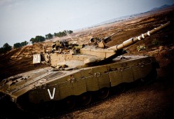 开云体育app注册-尤文图斯回归三中卫阵型保持防守稳定，尤文图斯中卫组合