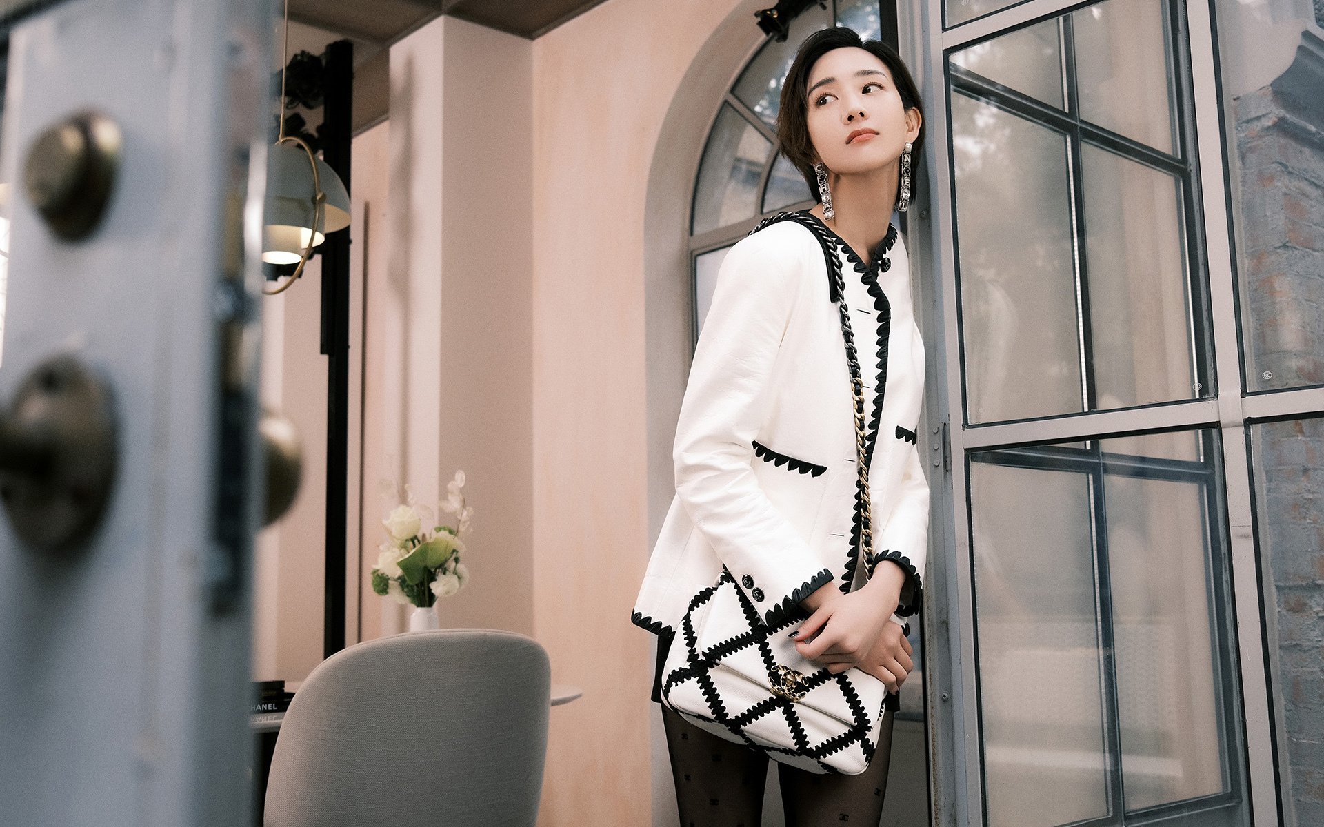 特色足球文化系列展览在国内外巡展，促进文化传播，足球文化产业